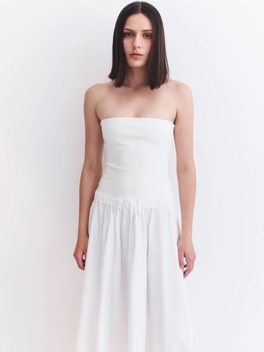 Auteur Studio Alexandra Dress in White - Picture 4 of 13